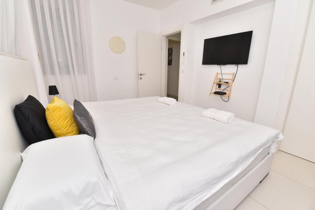 דירת גן דלוקס Apartman Eilat Kültér fotó
