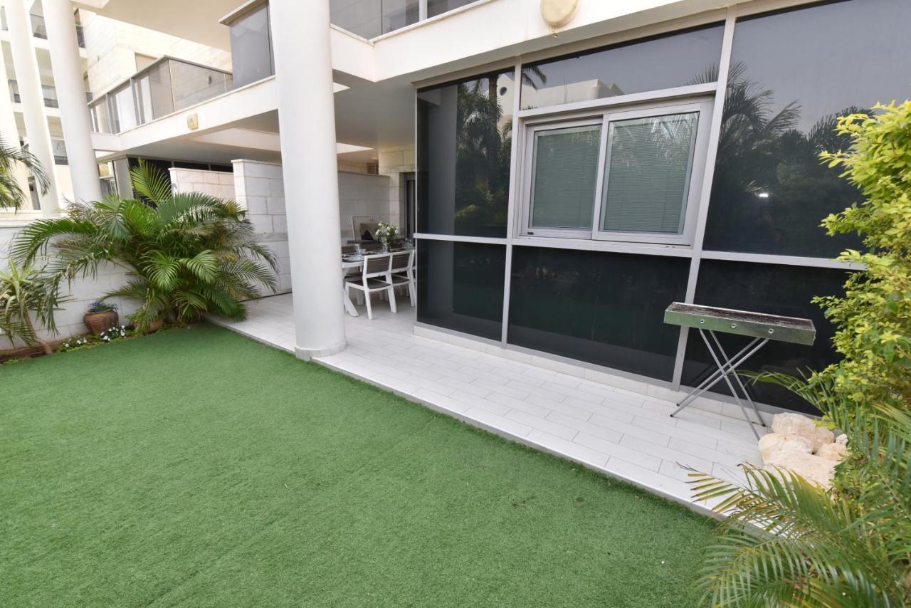 דירת גן דלוקס Apartman Eilat Kültér fotó